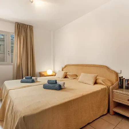 Dolce Esquinzo Apartment *